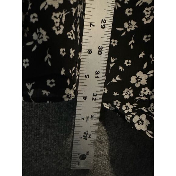 Forever 21 Black Daisy Smocked Long Sleeve Square-Neck Mini Dress – Size M - Picture 6 of 9